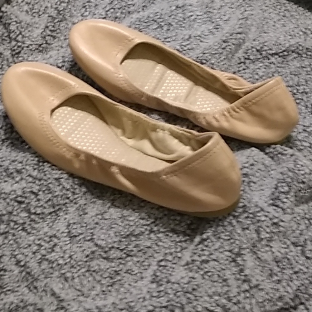 Light pink flats